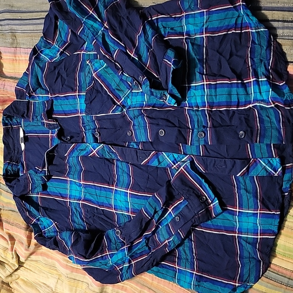Time and Tru Navy and Teal Plaid Button Down Shirt